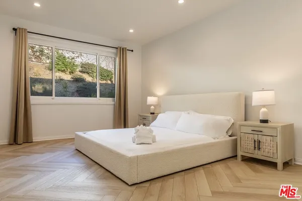 $45,000 | 560 Chalette Drive, Beverly Hills, CA 90210