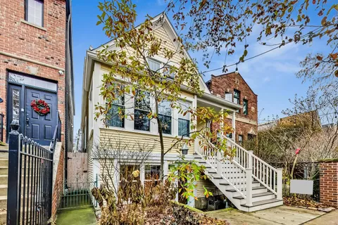 $1,400,000 | 1909 West Oakdale Avenue, Chicago, IL 60657