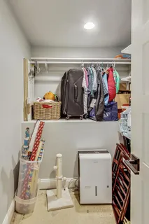 $1,400,000 | 1909 West Oakdale Avenue, Chicago, IL 60657