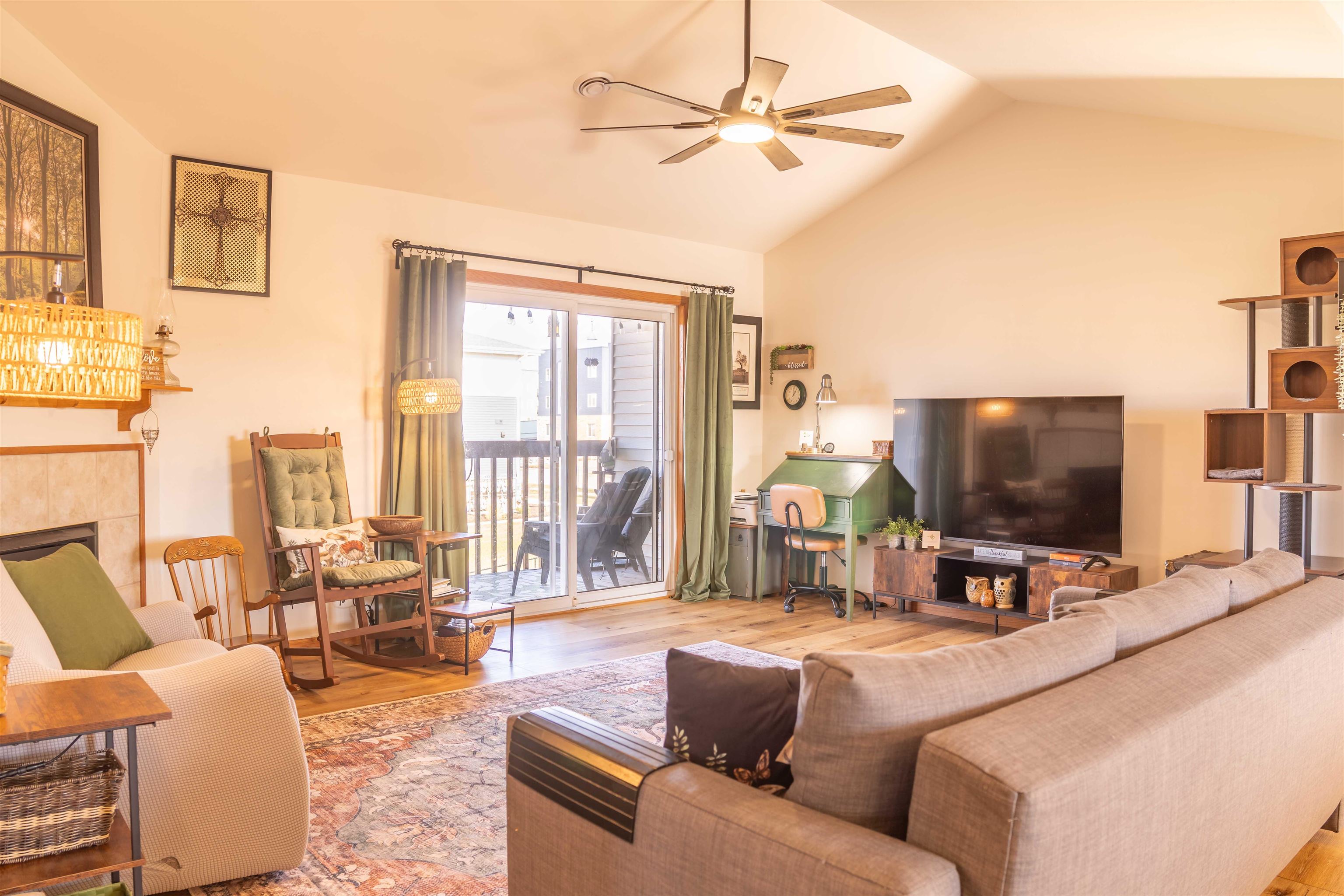 205 Parador Place Cottage Grove, WI 53527 - Photo 3 of 23