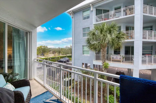 $329,000 | 815 Northwest Flagler Avenue, Unit 201, Stuart, FL 34994
