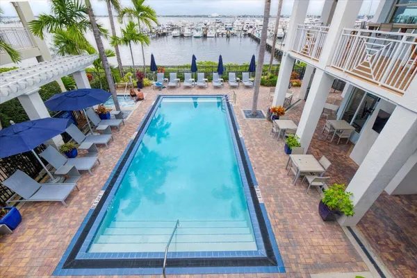 $329,000 | 815 Northwest Flagler Avenue, Unit 201, Stuart, FL 34994