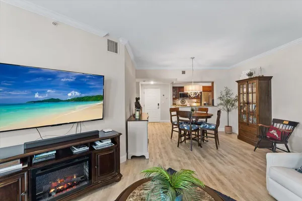 $329,000 | 815 Northwest Flagler Avenue, Unit 201, Stuart, FL 34994
