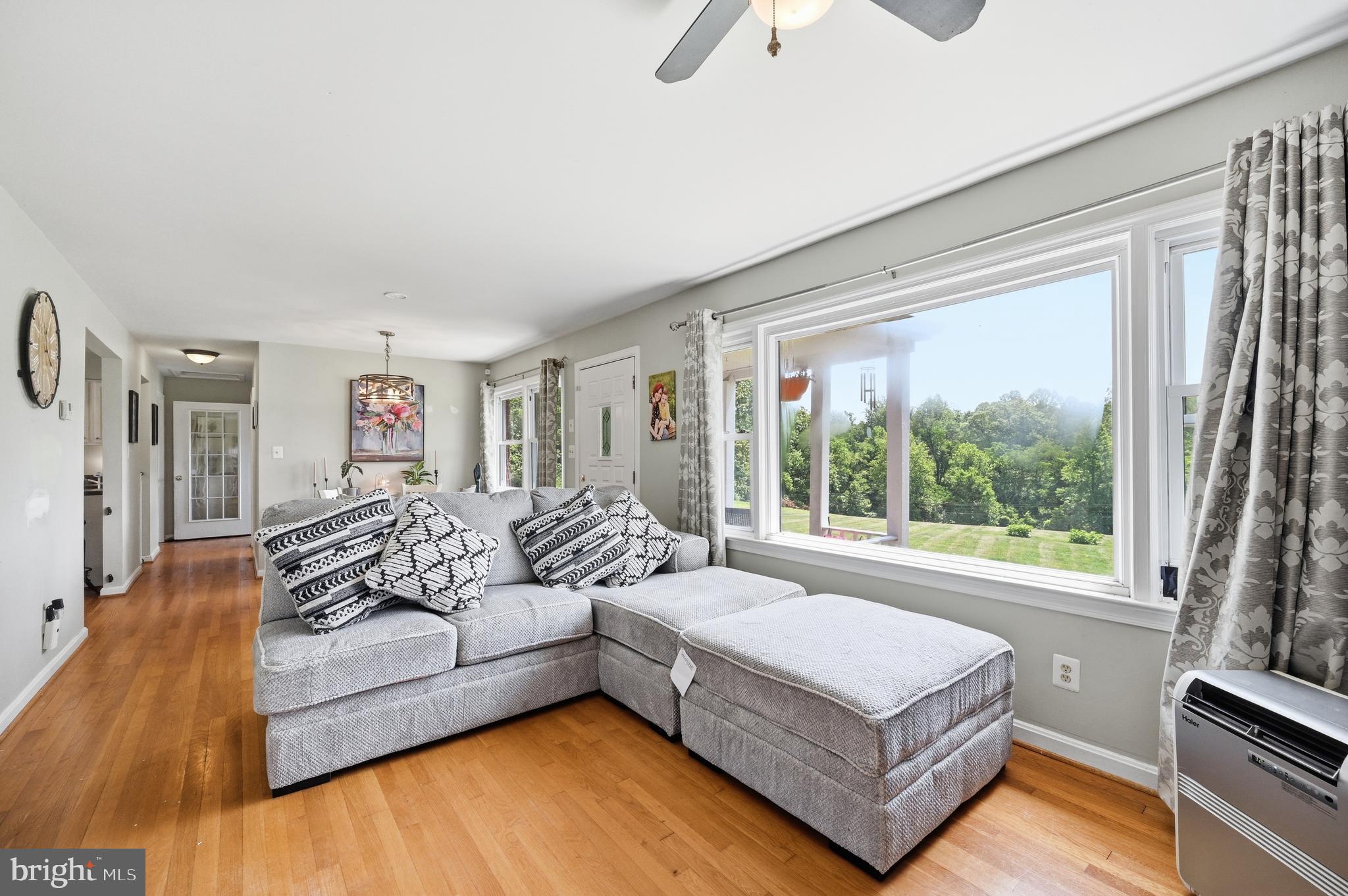 16139 Sheads Mountain Road Rixeyville, VA 22737 - Photo 14 of 33 Living Room