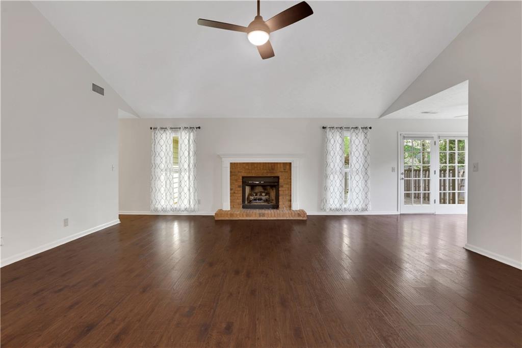4655 Hampton Square Drive Alpharetta, GA 30022 - Photo 4 of 40