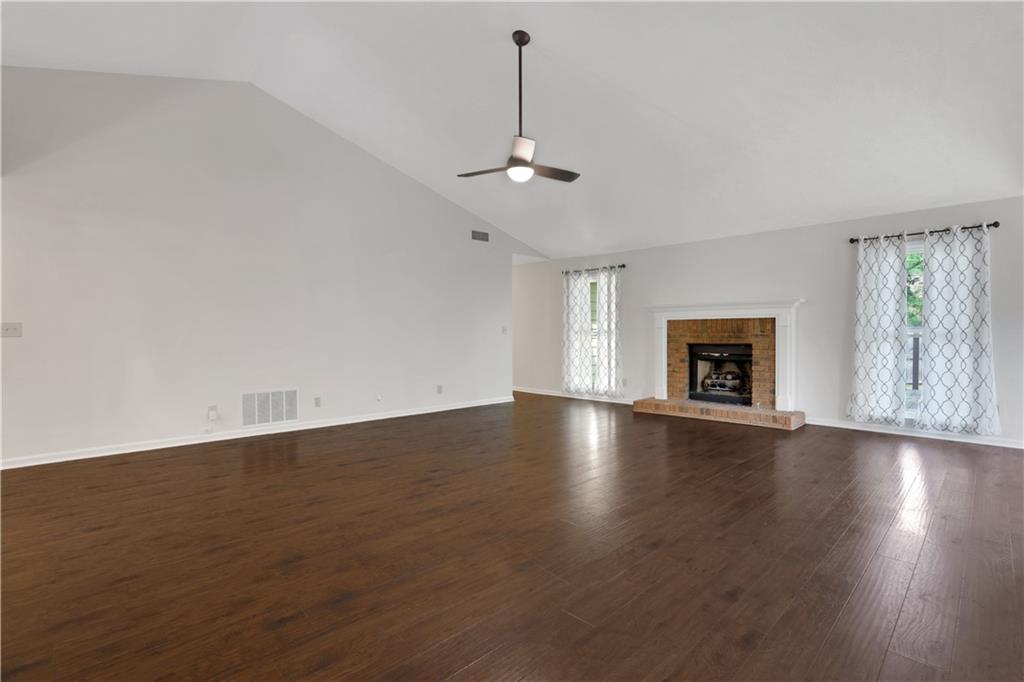 4655 Hampton Square Drive Alpharetta, GA 30022 - Photo 5 of 40