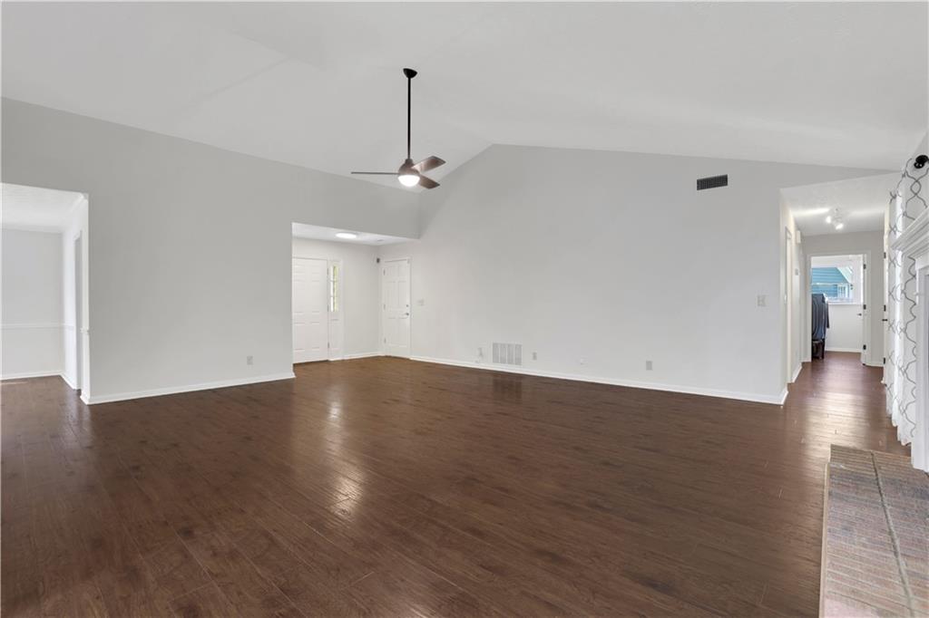 4655 Hampton Square Drive Alpharetta, GA 30022 - Photo 6 of 40