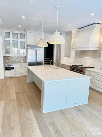 $3,295,000 | 5907 Lakeview Drive, Unit 1, Charlotte, NC 28270