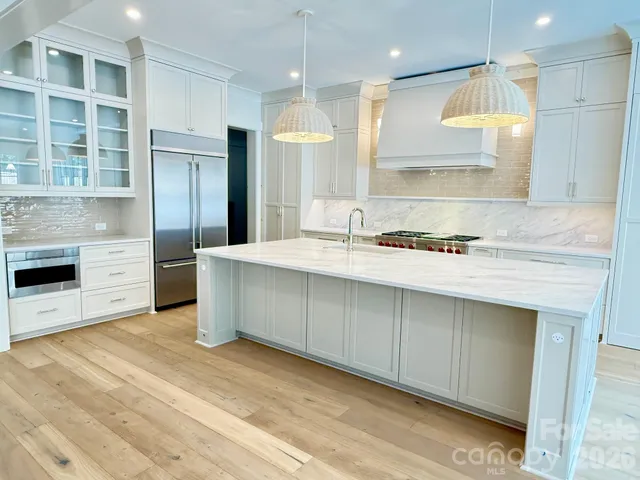 $3,295,000 | 5907 Lakeview Drive, Unit 1, Charlotte, NC 28270