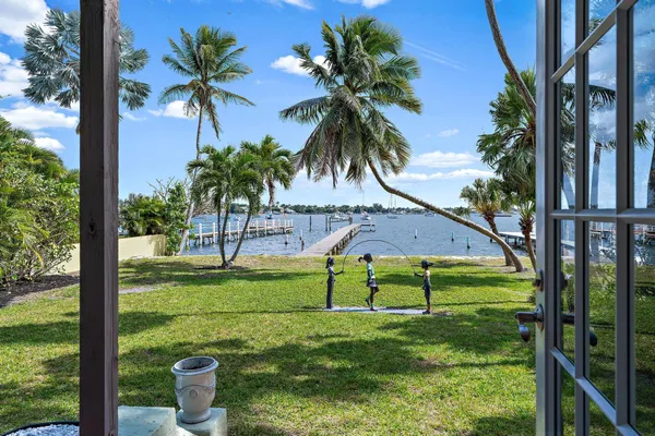 $17,500 | 122 South Lake Drive, Lantana, FL 33462