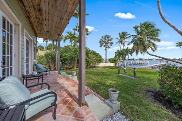 $17,500 | 122 South Lake Drive, Lantana, FL 33462