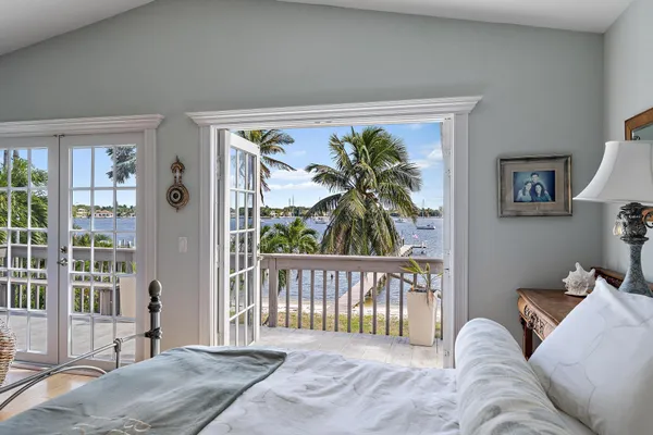 $17,500 | 122 South Lake Drive, Lantana, FL 33462