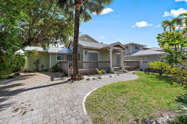 $17,500 | 122 South Lake Drive, Lantana, FL 33462