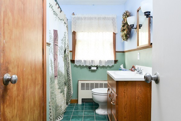 72 Regatta Road Weymouth, MA 02191 - Photo 18 of 27 Gallery Image 18