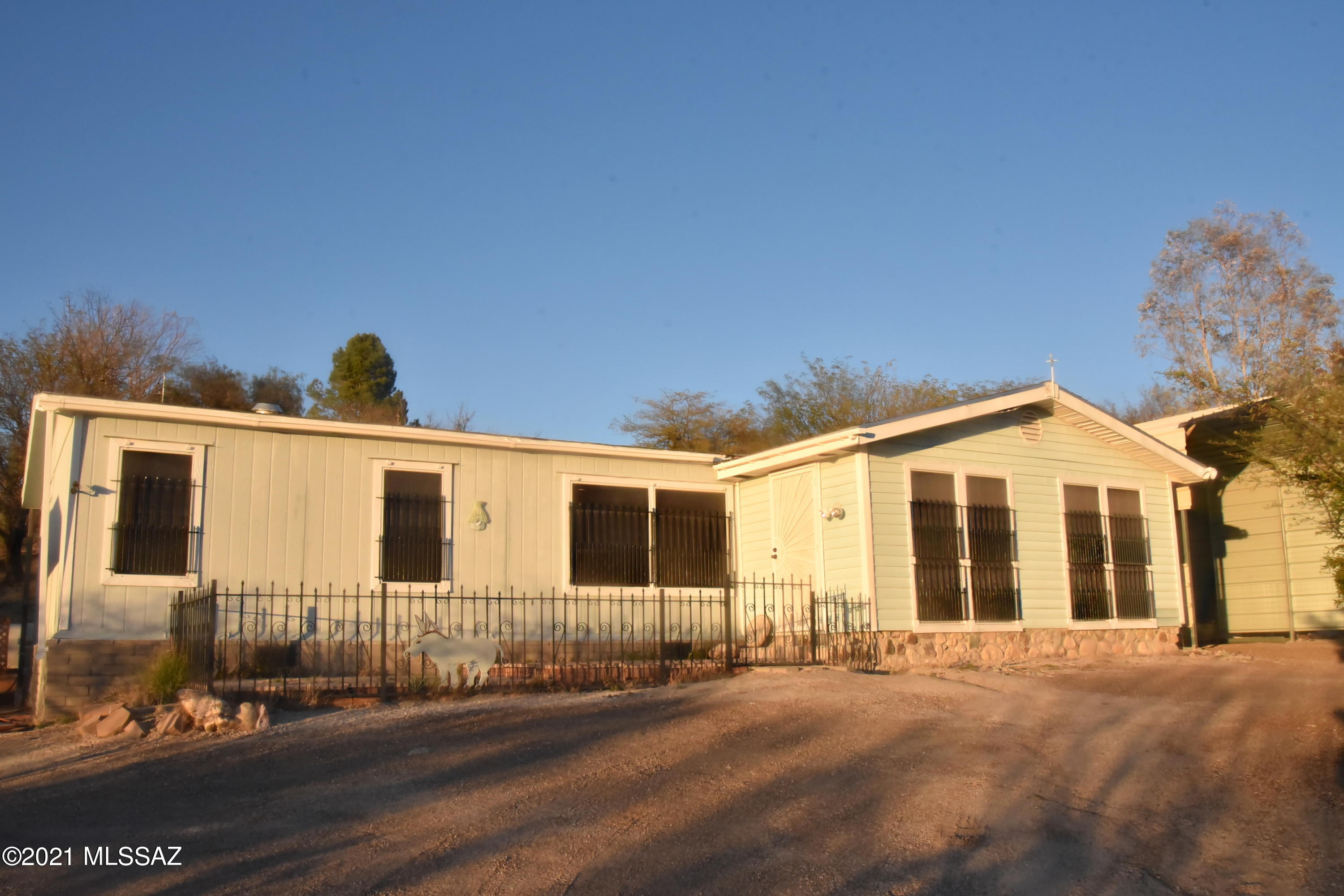 4555 East Wilds Road Tucson, AZ 85739 - Photo 2 of 39 Gallery Image 2