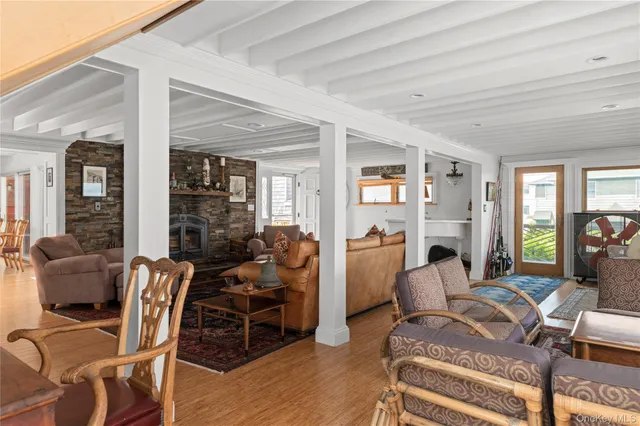 $2,999,000 | 165 Bay Walk, Ocean Beach, NY 11770