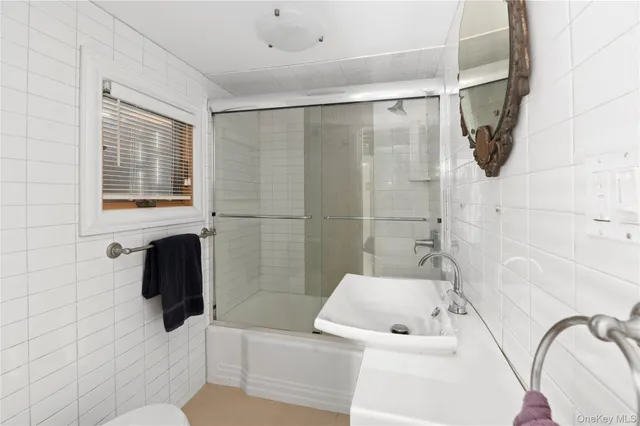 $2,999,000 | 165 Bay Walk, Ocean Beach, NY 11770