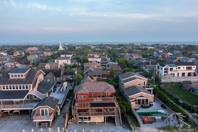 $2,999,000 | 165 Bay Walk, Ocean Beach, NY 11770