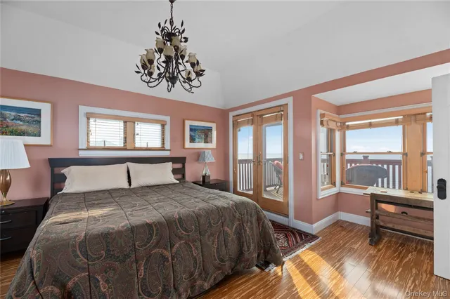 $2,999,000 | 165 Bay Walk, Ocean Beach, NY 11770