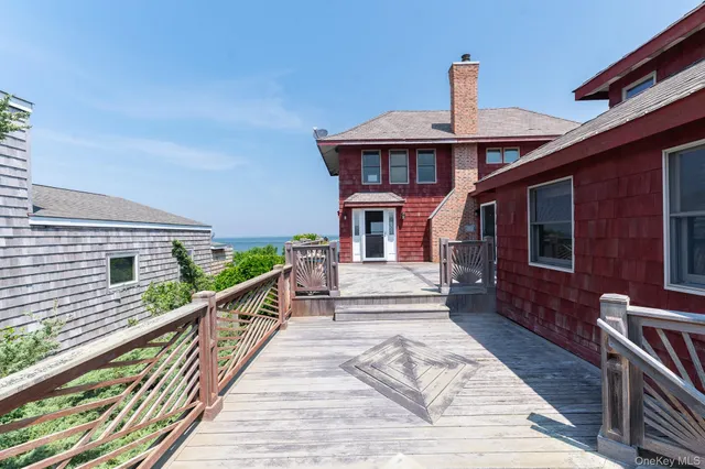 $2,999,000 | 165 Bay Walk, Ocean Beach, NY 11770