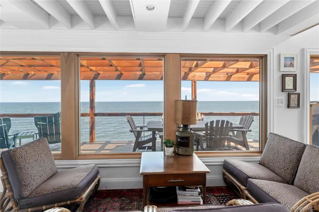 $2,999,000 | 165 Bay Walk, Ocean Beach, NY 11770