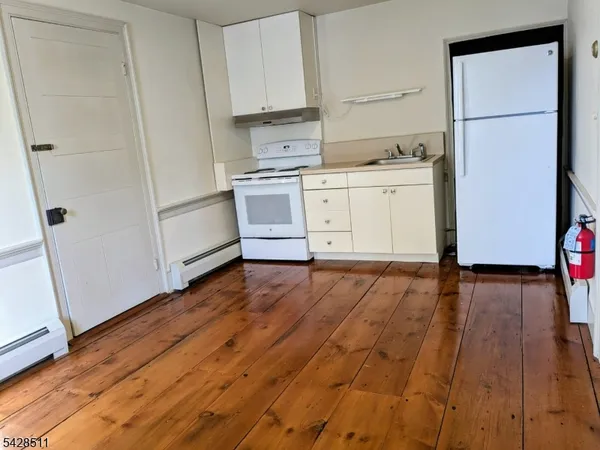$2,000 | 14 Sandbrook Headquarters Road, Stockton, NJ 08559