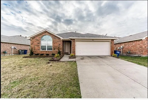 $2,200 | 2016 Falls Creek Drive, Little Elm, TX 75068