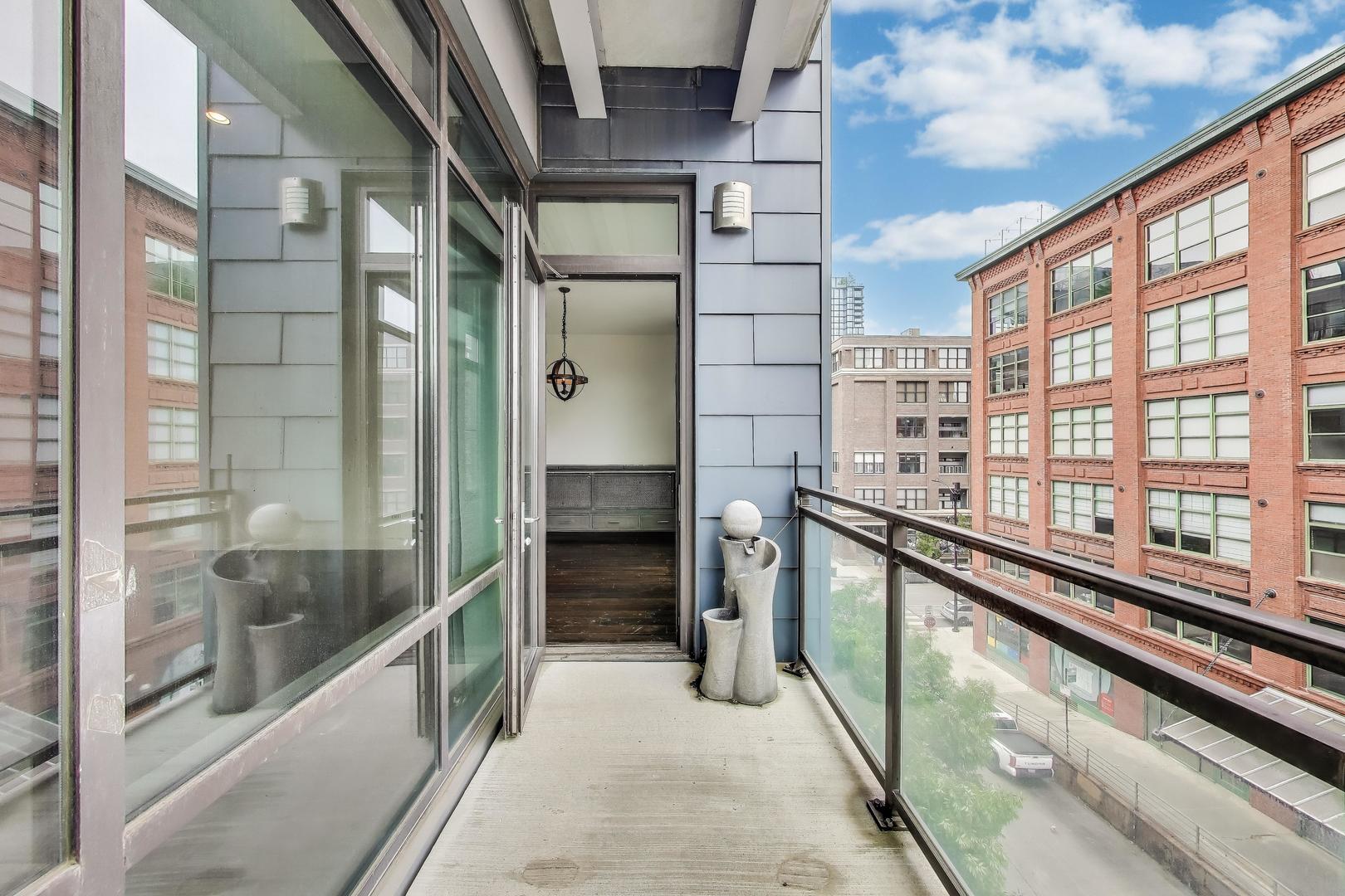 36 North Carpenter Street, Unit 4S Chicago, IL 60607 - Photo 17 of 32