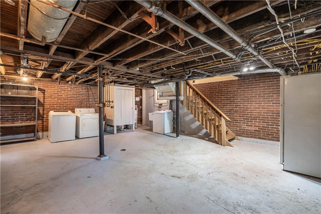2116 Delaware Avenue Pittsburgh, PA 15218 - Photo 20 of 25