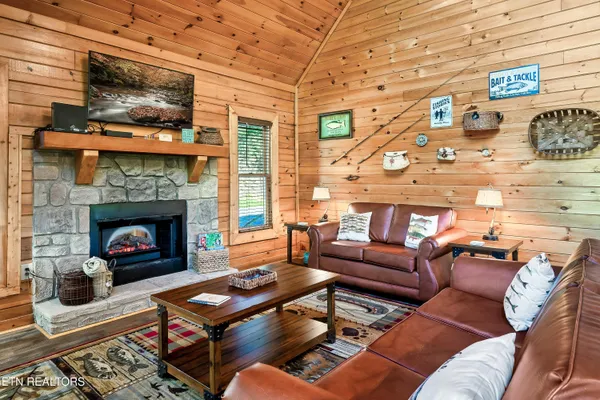 $549,000 | 1915 Leatherwood Lane, Sevierville, TN 37862