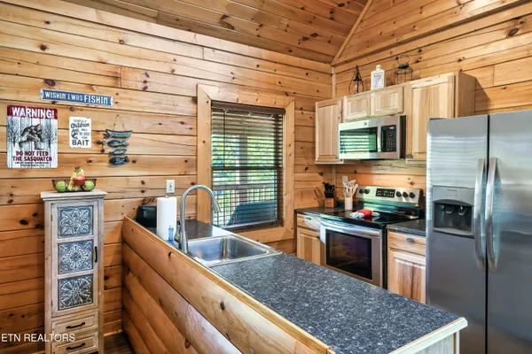 $549,000 | 1915 Leatherwood Lane, Sevierville, TN 37862