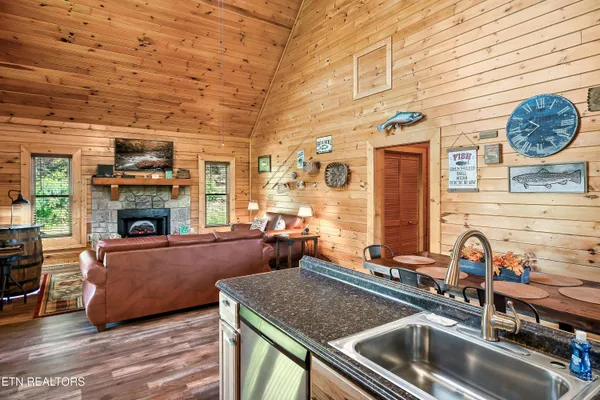 $549,000 | 1915 Leatherwood Lane, Sevierville, TN 37862