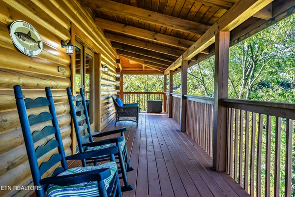 $549,000 | 1915 Leatherwood Lane, Sevierville, TN 37862