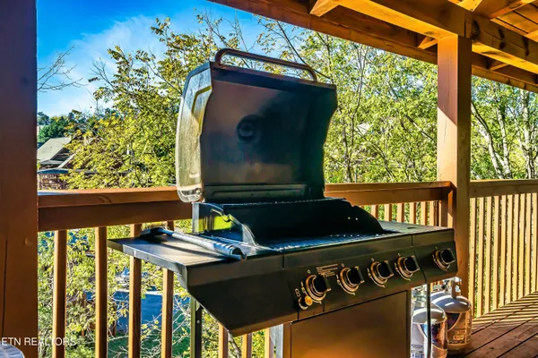 $549,000 | 1915 Leatherwood Lane, Sevierville, TN 37862