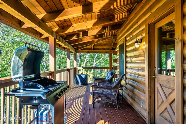 $549,000 | 1915 Leatherwood Lane, Sevierville, TN 37862