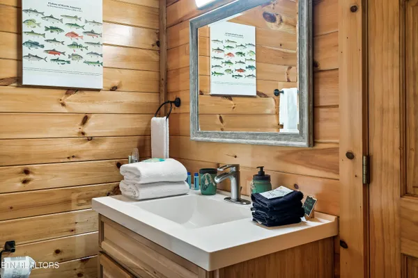 $549,000 | 1915 Leatherwood Lane, Sevierville, TN 37862