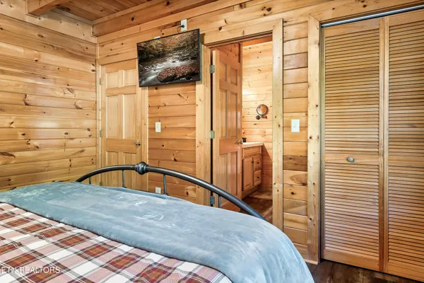 $549,000 | 1915 Leatherwood Lane, Sevierville, TN 37862