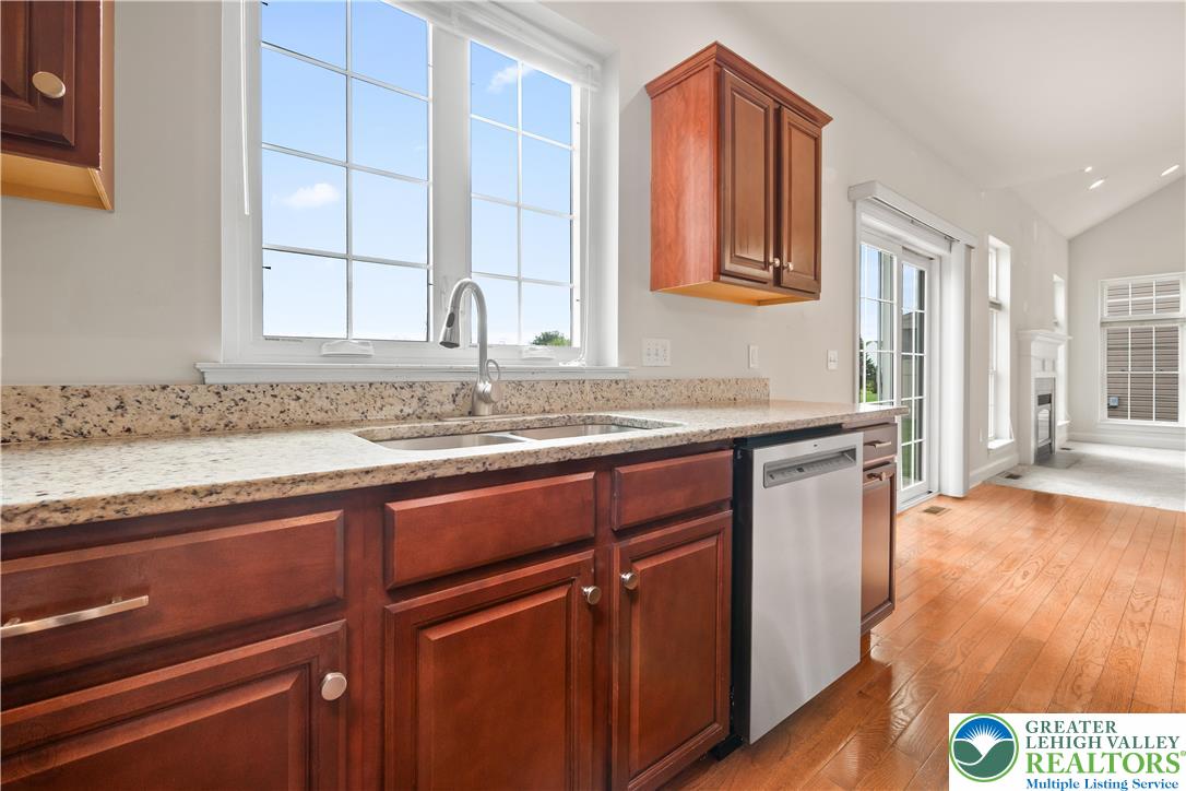 1638 Ressler Drive Orefield, PA 18069 - Photo 4 of 32 Gallery Image 4