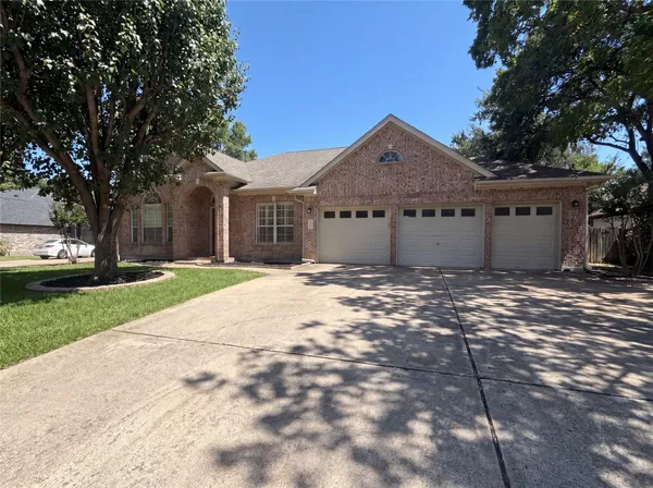 $534,000 | 117 Brentwood Drive, Georgetown, TX 78628