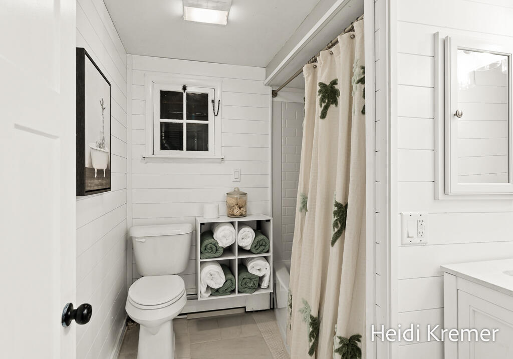 201 Rex Street Spring Lake, MI 49456 - Photo 25 of 49 A3BA7625-B1CB-413D-8AAE-4F7B8CBF9965