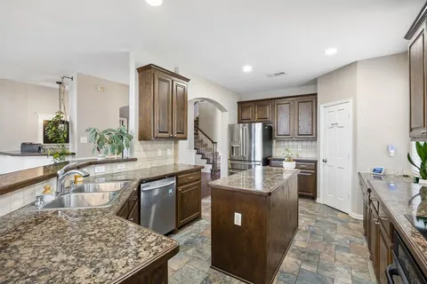 $565,000 | 750 Peco Street, Lantana, TX 76226