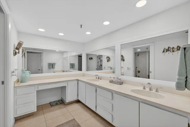 $1,249,000 | 1300 Florida A1A, Unit 201, Jupiter, FL 33477