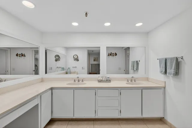 $1,249,000 | 1300 Florida A1A, Unit 201, Jupiter, FL 33477