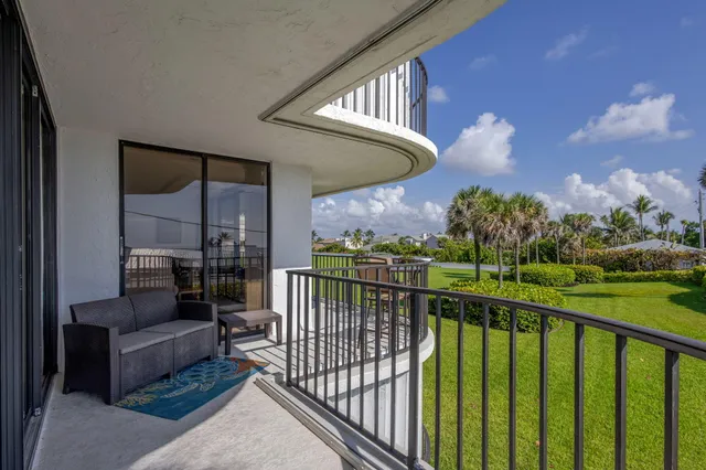$1,249,000 | 1300 Florida A1A, Unit 201, Jupiter, FL 33477