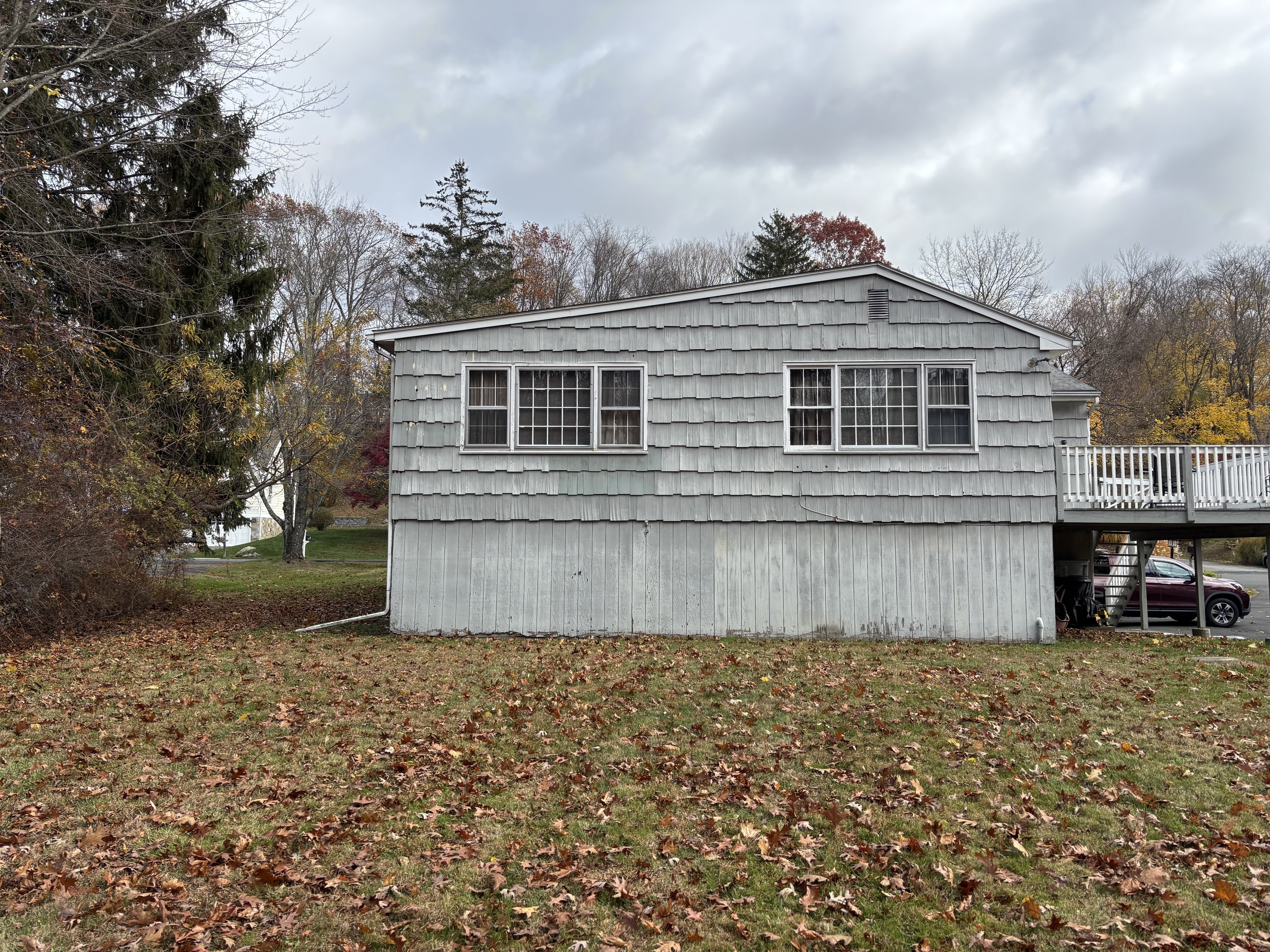 24 Clayton Road Danbury, CT 06811 - Photo 19 of 21