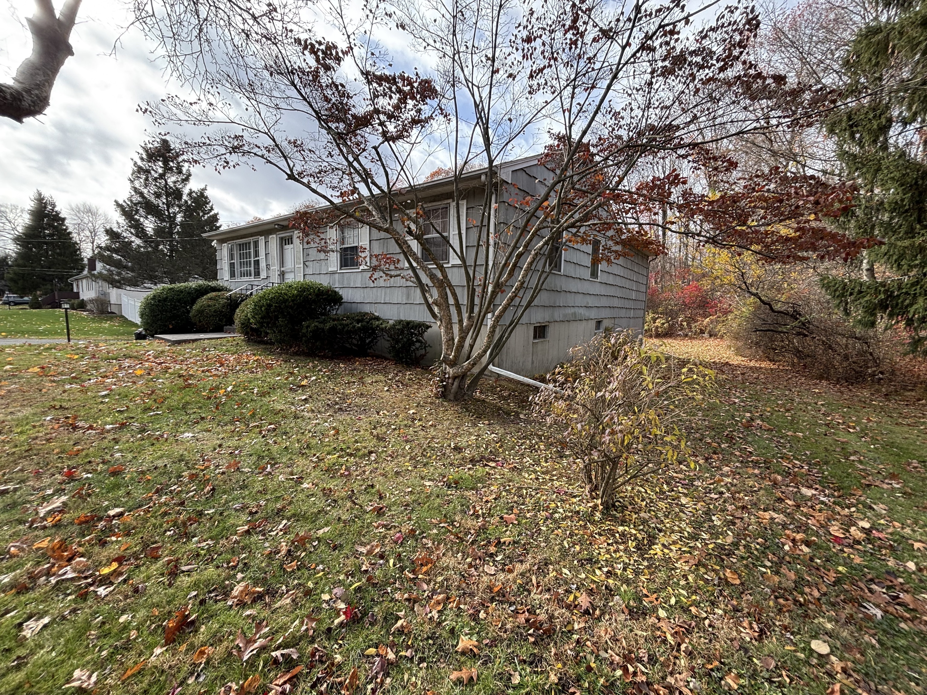 24 Clayton Road Danbury, CT 06811 - Photo 21 of 21