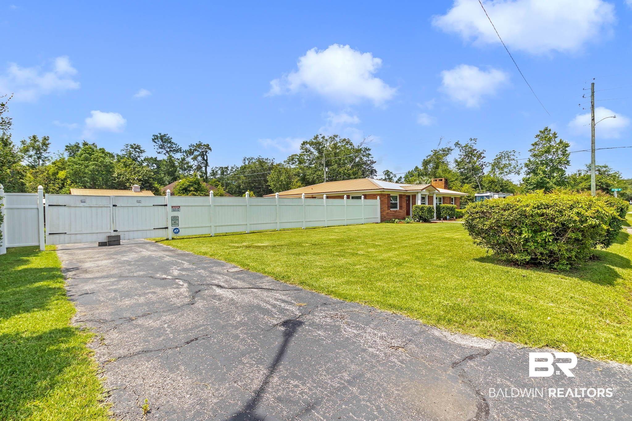 321 West Fern Avenue Foley, AL 36535 - Photo 6 of 28