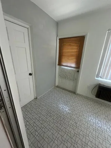 $1,400 | 251 Northeast 187th Street, Unit 803, Miami, FL 33179