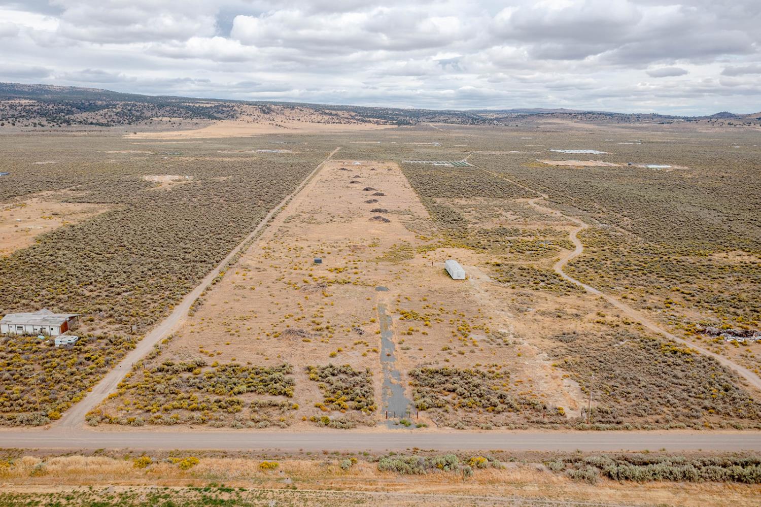 529-950 Stage Road Ravendale, CA 96123 - Photo 3 of 10 Gallery Image 3