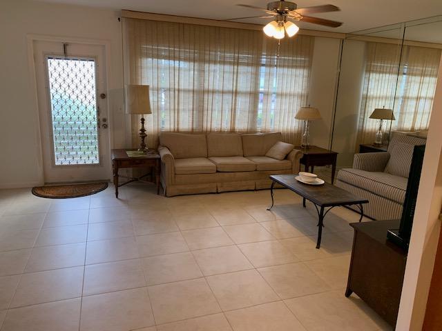 1068 Cornwall East Boca Raton, FL 33434 - Photo 19 of 20 IMG_7124